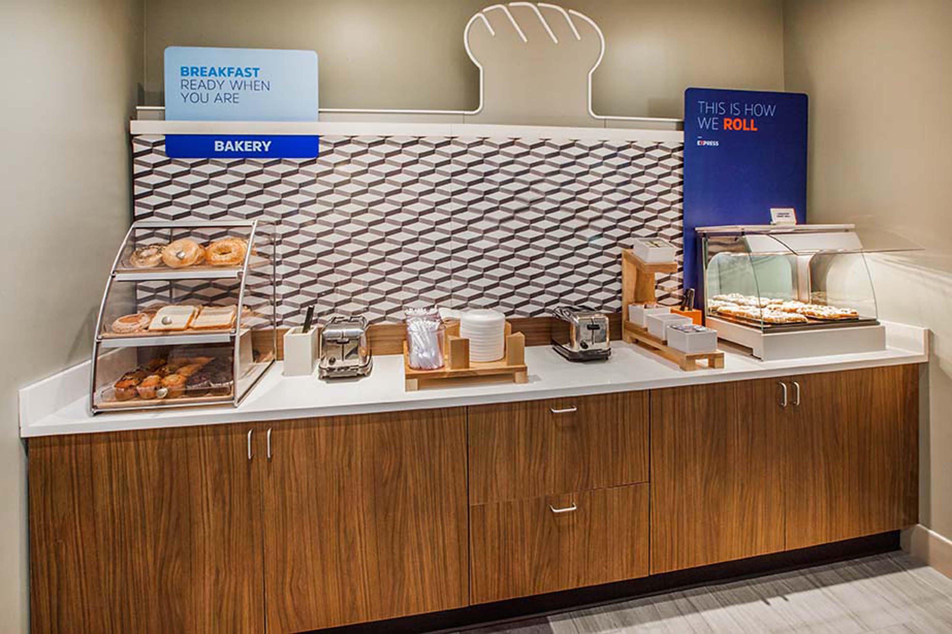 Holiday Inn Express & Suites New Castle By Ihg Dış mekan fotoğraf